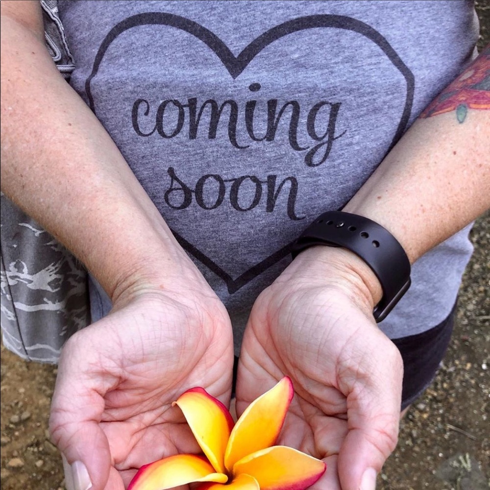 8 Maternity shirt lot